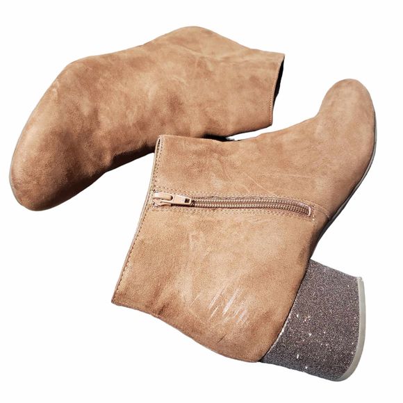Arizona Paisley 10M Tan Sparkly Low Heel Zippered Booties Boots AS IS NO Box - Picture 4 of 10